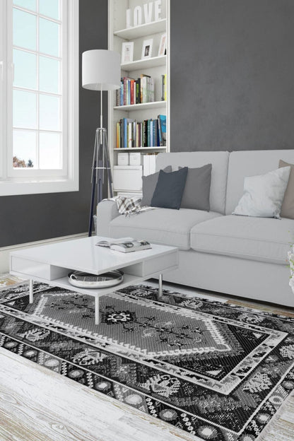 Halı Vagonu Serisi Açık Mavi Tonlarında Bordürlü Desen Kaymaz Taban Şönil Halı