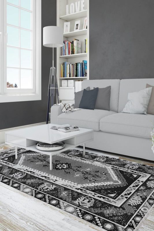 Halı Vagonu Serisi Açık Mavi Tonlarında Bordürlü Desen Kaymaz Taban Şönil Halı