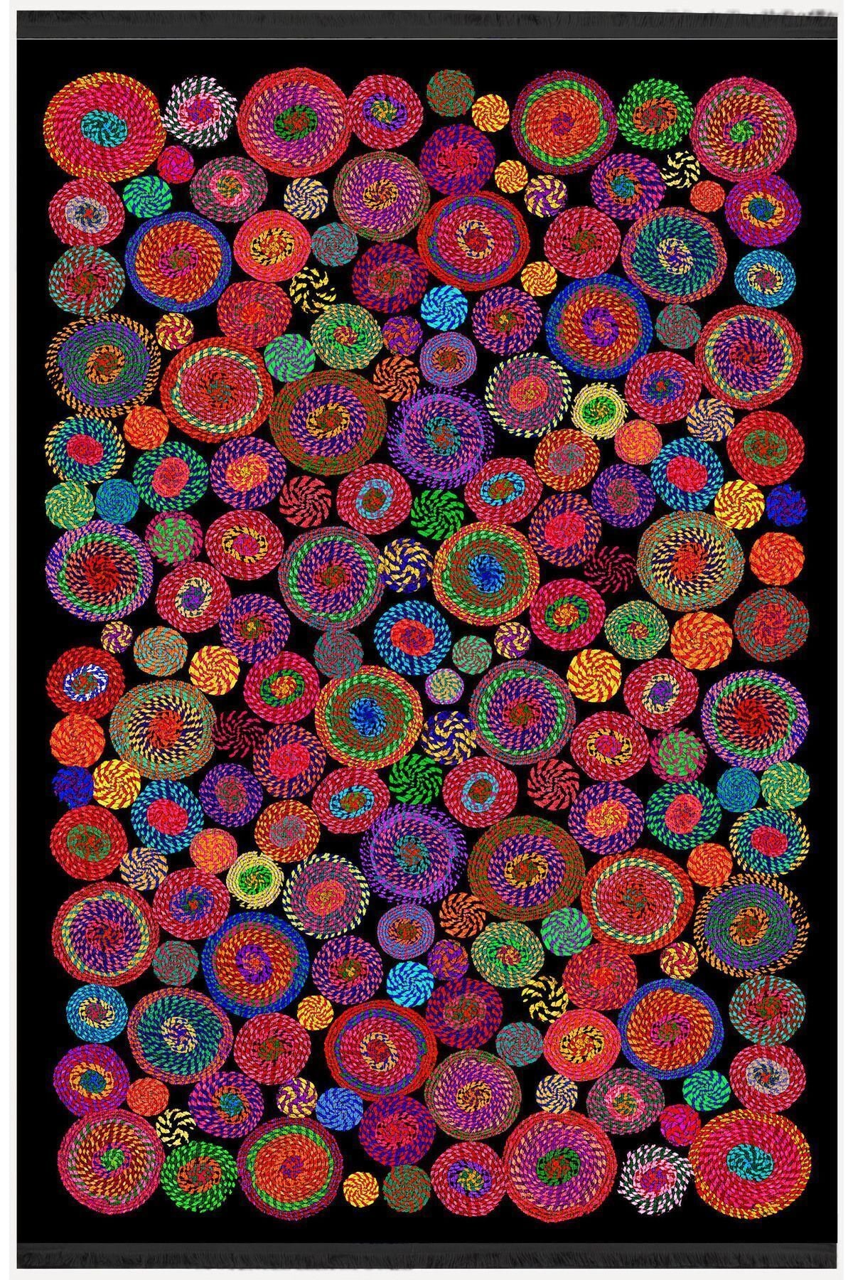 Halı Vagonu Serisi Siyah Rengin Üzerinde Multy Tonlarında Çiçekli Desen Kaymaz Taban Şönil Halı