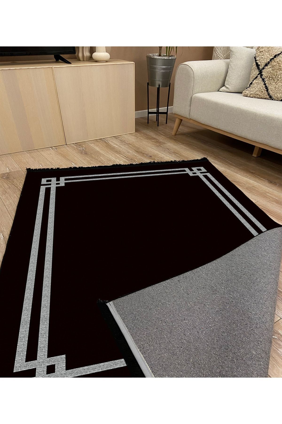 Halı Vagonu 2063 Siyah Çerçeveli Klasik Dekoratif Pamuk Dokuma Halı Modeli