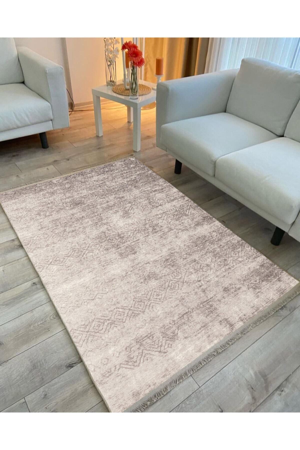 Halı Vagonu 2029 Krem Tonuda Klasik Modern Desenli Kaymaz Taban Dekoratif Halı