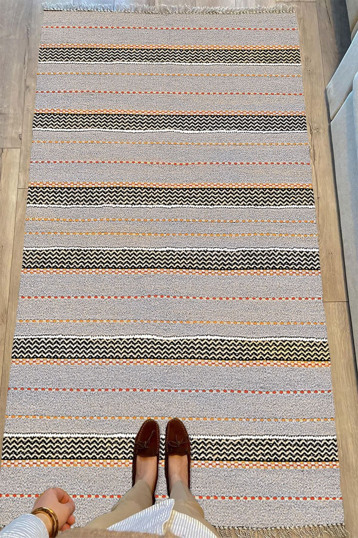 Cotton Serisi Gri Tonlarında Düz Çıtır Çizgili Multy Ponponlu Dekoratif Dokuma Taban Kilim