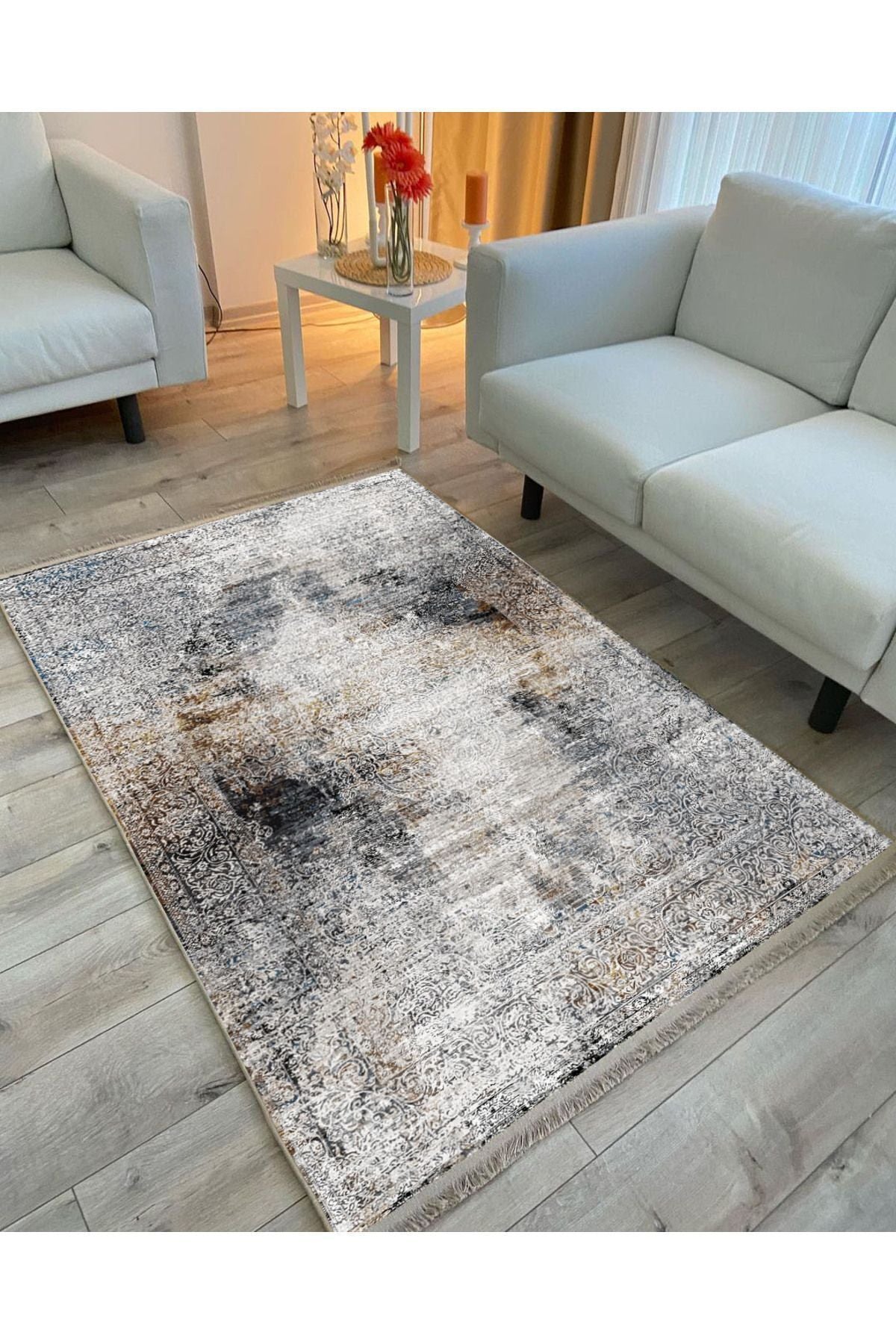 Mars 2163 Gri Tonlarında Klasik Eskitme Desen Saçaklı Dekoratif Halı