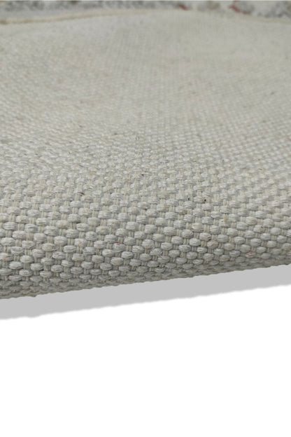 Cotton Serisi Multy Tonlarında Bordürlü Ve Ponpon Eskitme Desenli Dekoratif Dokuma Taban Kilim