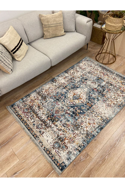 Mars 2162 Krem Ve Mavi Tonlarında Klasik Eskitme Desen Saçakli Dekoratif Halı