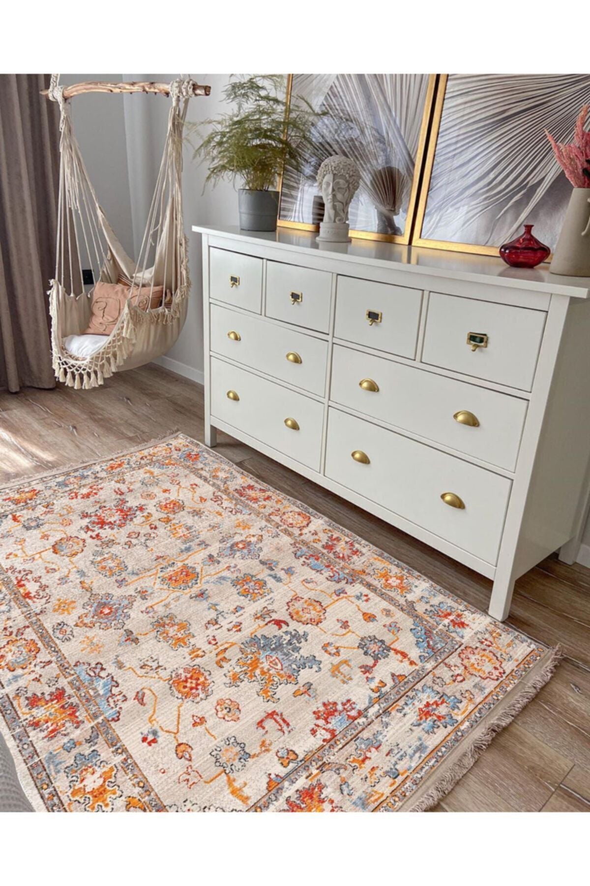 Halı Vagonu 2037 Krem Tonlarında Çiçek Temalı Bordürlü Desen Kaymaz Taban Dekoratifl Halı