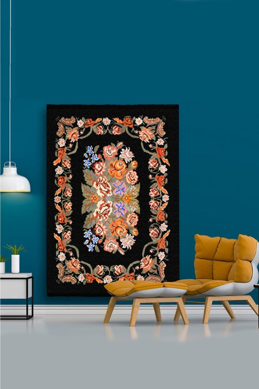 Halı Vagonu 2004 Siyah Çiçekli Bordürlü Klasik Desen Kaymaz Taban Dekoratif Halı