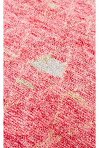ZARA ZR 15 RED AUTUMN  Otantik Desenli El Emeği İle Özel Tezgahlarda Üretilen Modern Uşak Halısı