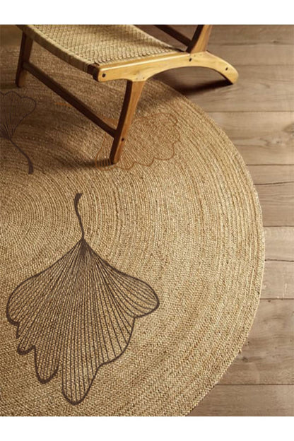 Boho 907 Floral Desenli Örgü Yuvarlak Natural Çift Taraflı Halı, Oeko-Tex® 100 sertifikalı boyalarla çevre dostu bir tasarım içermektedir.