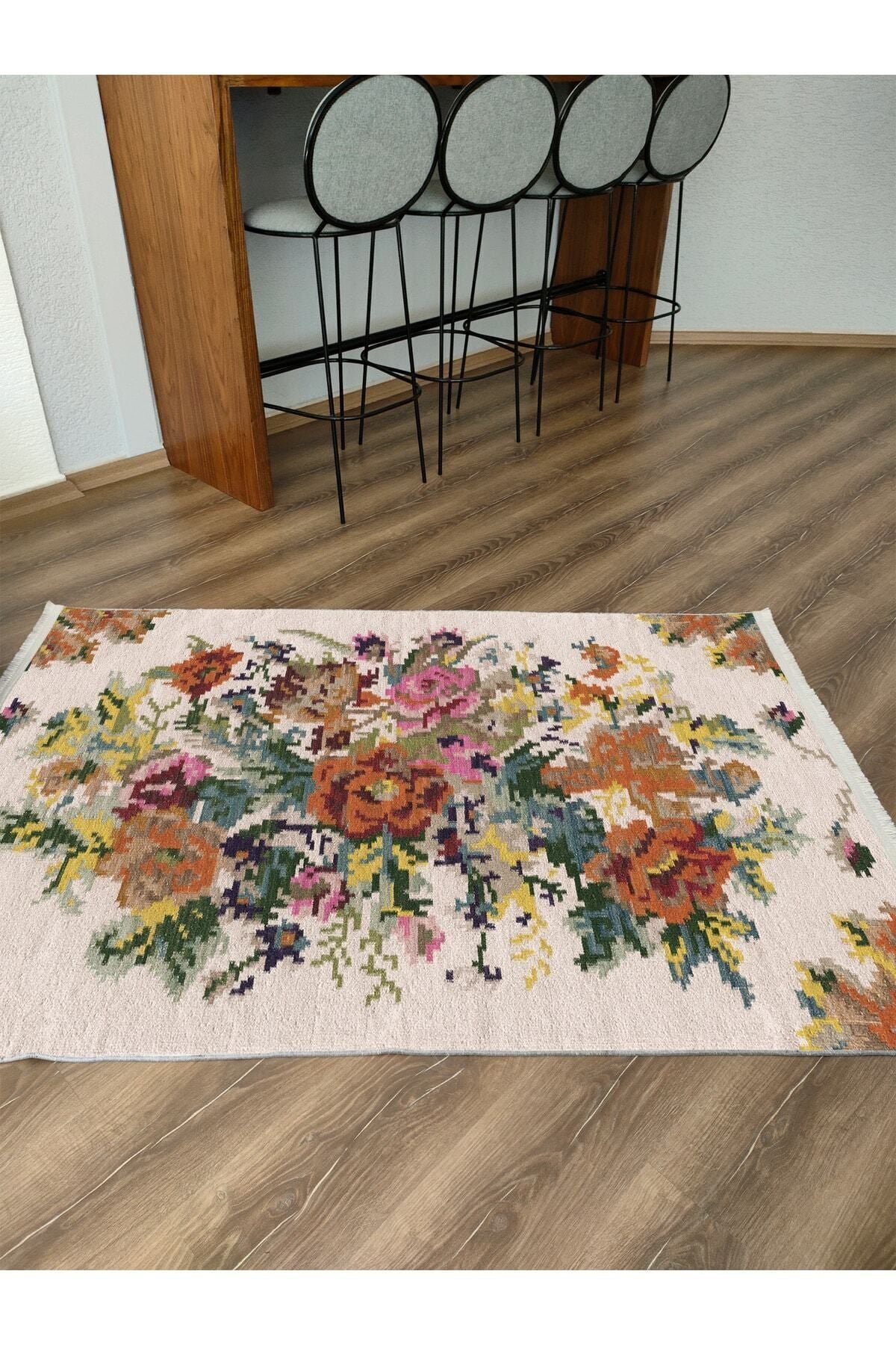 Halı Vagonu Serisi Multy Tonlarında Eskitme Çiçek Desen Kaymaz Taban Şönil Halı