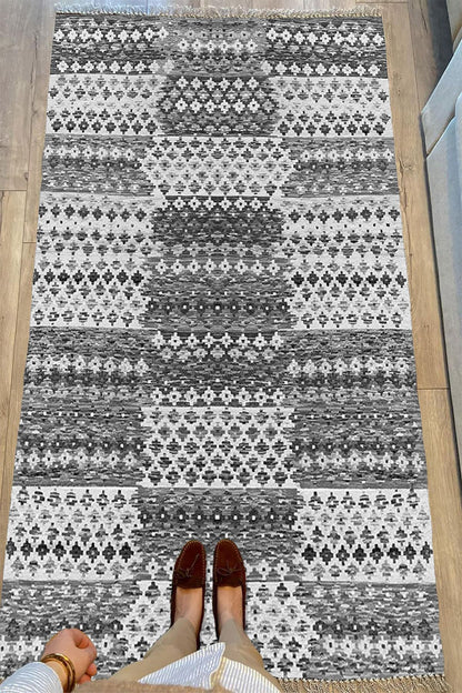Cotton Serisi Gri Tonlarında Geometrik Eskitme Desen Dekoratif Dokuma Taban Kilim