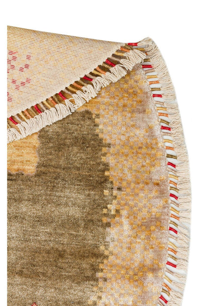 ZARA ZR 07 BEIGE AUTUMN Q Otantik Desenli El Emeği ile Özel Tezgahlarda Üretilen Modern Uşak Halısı