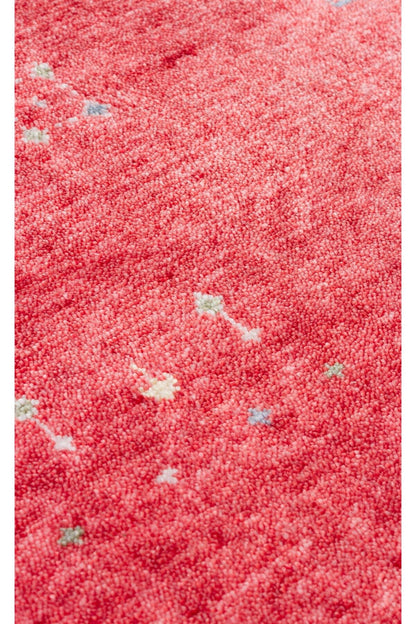 ZARA ZR 06 RED Q Otantik Desenli El Emeği ile Özel Tezgahlarda Üretilen Modern Uşak Halısı