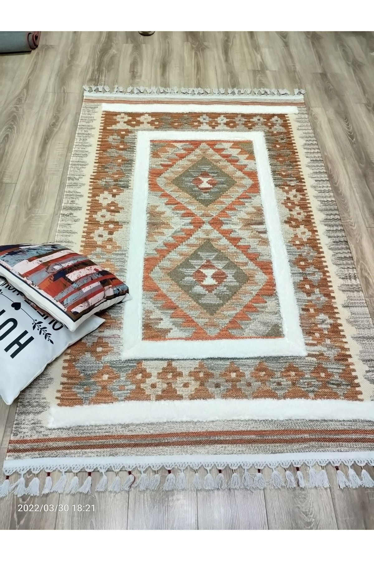 Tafting Kilim Serisi Üzeri Peluşlu Dokuma Taban Dekoratif Kilim