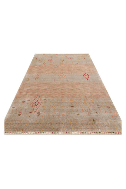 ZARA ZR 15 BEIGE AUTUMN  Otantik Desenli El Emeği İle Özel Tezgahlarda Üretilen Modern Uşak Halısı