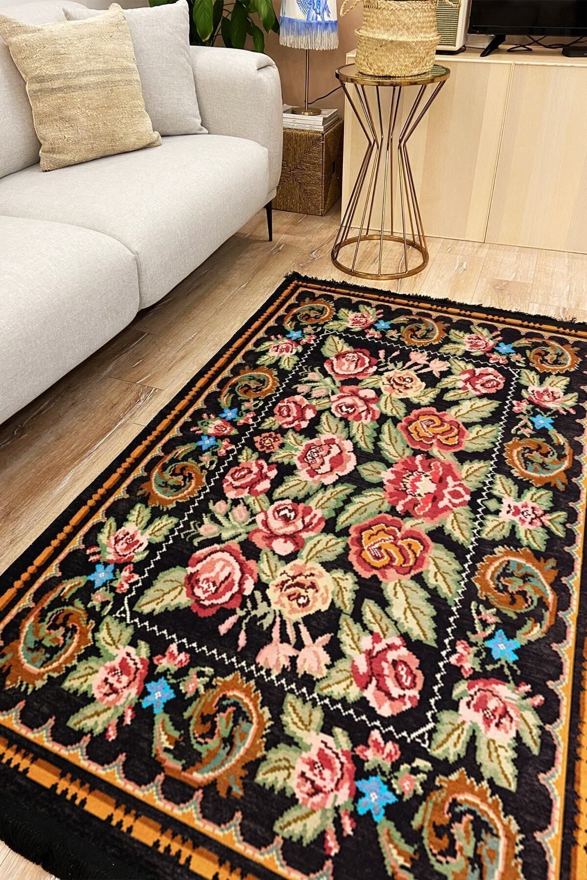 Halı Vagonu 2010 Siyah Ve Sarı Tonlarında Bordürlü Geometrik Desen Kaymaz Taban Dekoratif Halı