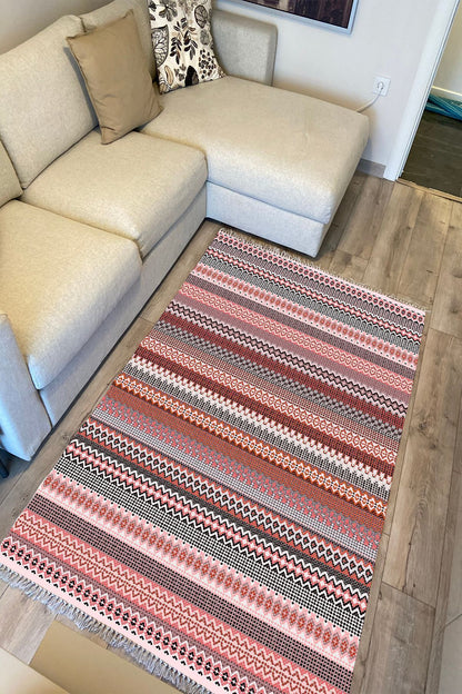 Cotton Kilim 22 Fuşya Zeminli Çizgili Desenli Dekoratif Yıkanabilen Dokuma Taban Kilim