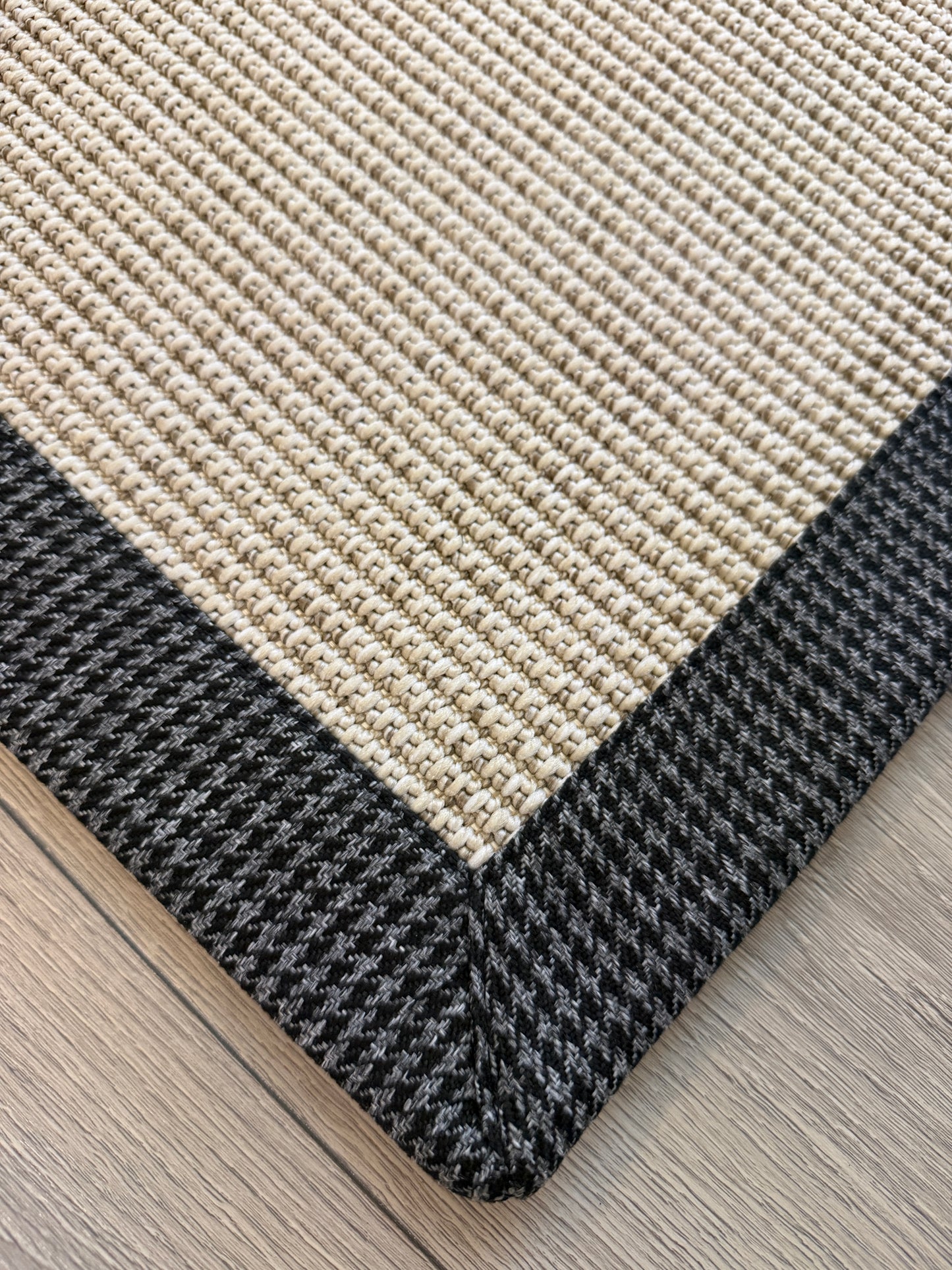 Himalaya Gri Antrasit Ekose Bordürlü 664 Krem Sisal Halı - El Yapımı, Dayanıklı, Modern Tasarım - HVHB27