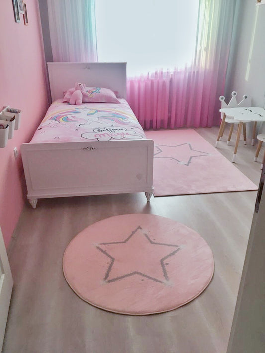 HV372 Gri Yıldız Yağmuru Pembe Çocuk Halısı - Yumuşak, Kolay Temizlenebilir, 3 Kalite Seçeneği