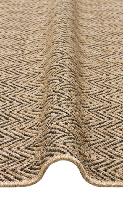 Sisal Halı görünümünde Halı Vagonu Zahara ZHR 02 Natural Black, polipropilen ve polyester malzemeden üretilmiş, şık ve dayanıklı.