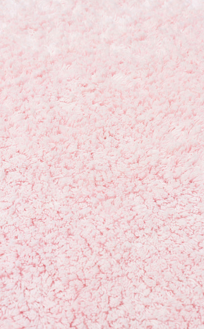 COTTON BOON CBN PLAIN POWDER Yıkanabilir Kaymaz Tabanlı Naturel Pamuk Bebek Halısı kullanışlı bir ortamda.