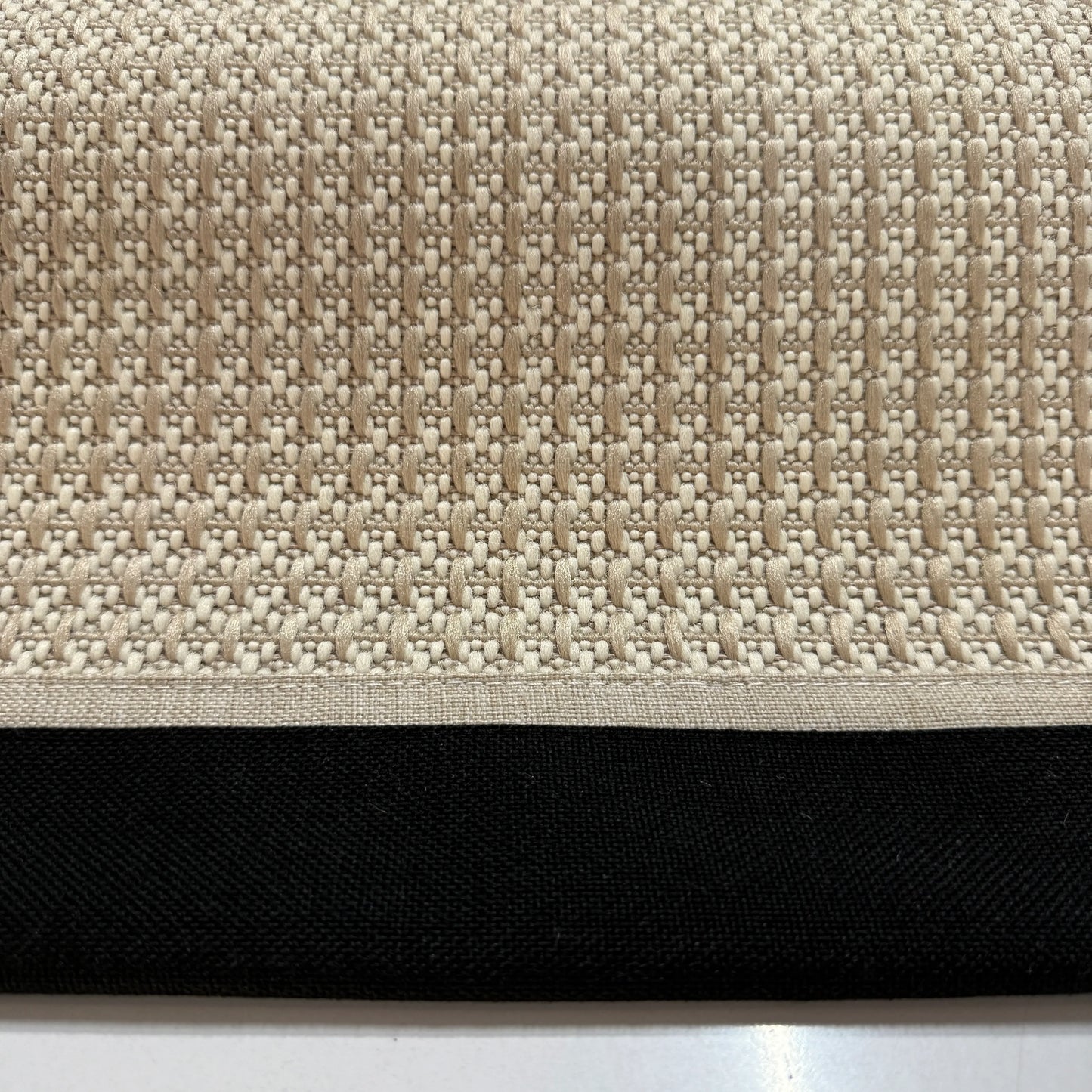 Siyah Krem Çift Kumaş Çerçeveli Krem Sisal Halı - El Yapımı, Dayanıklı, Modern Tasarım -HVSB08