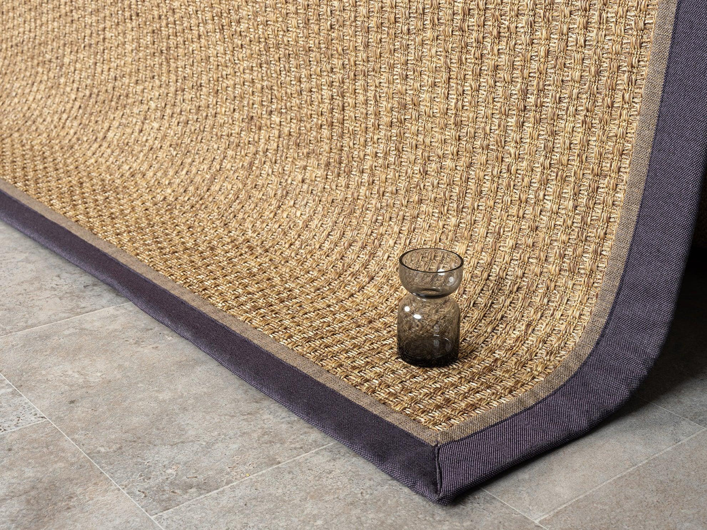 Mor Kahve Çift Renk Kumaş Bordürlü Sisal Halı - El Yapımı, Dayanıklı, Evcil Hayvan Dostu, Modern Tasarım - HVHB18 - HALI VAGONU