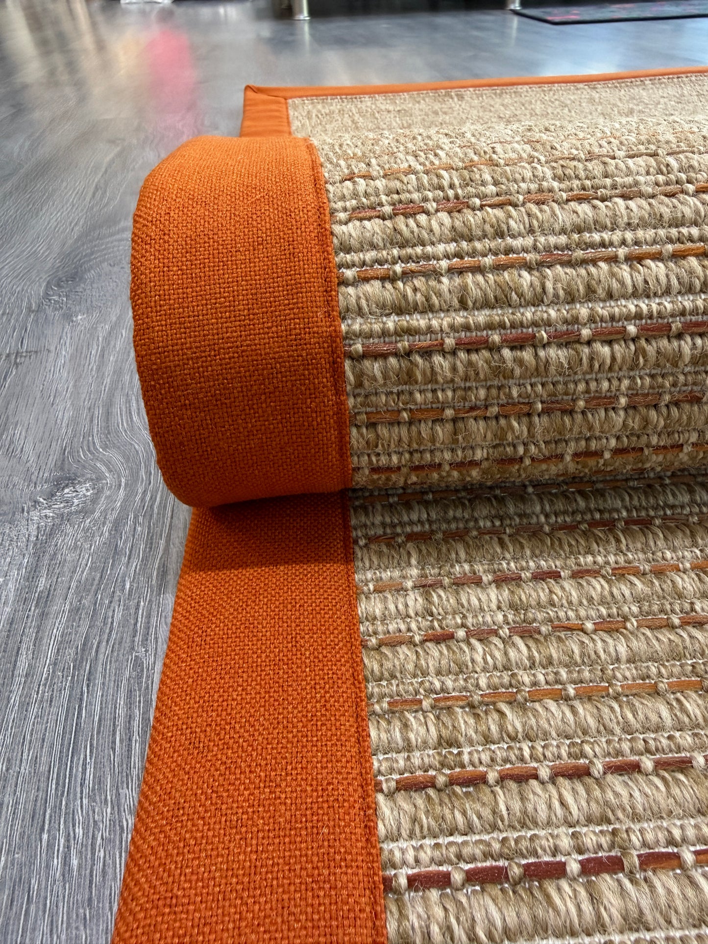 Zahara 01 Naturel Terra  - P64-01 Turuncu Kumaş Bordürlü Sisal Halı - HVZB50
