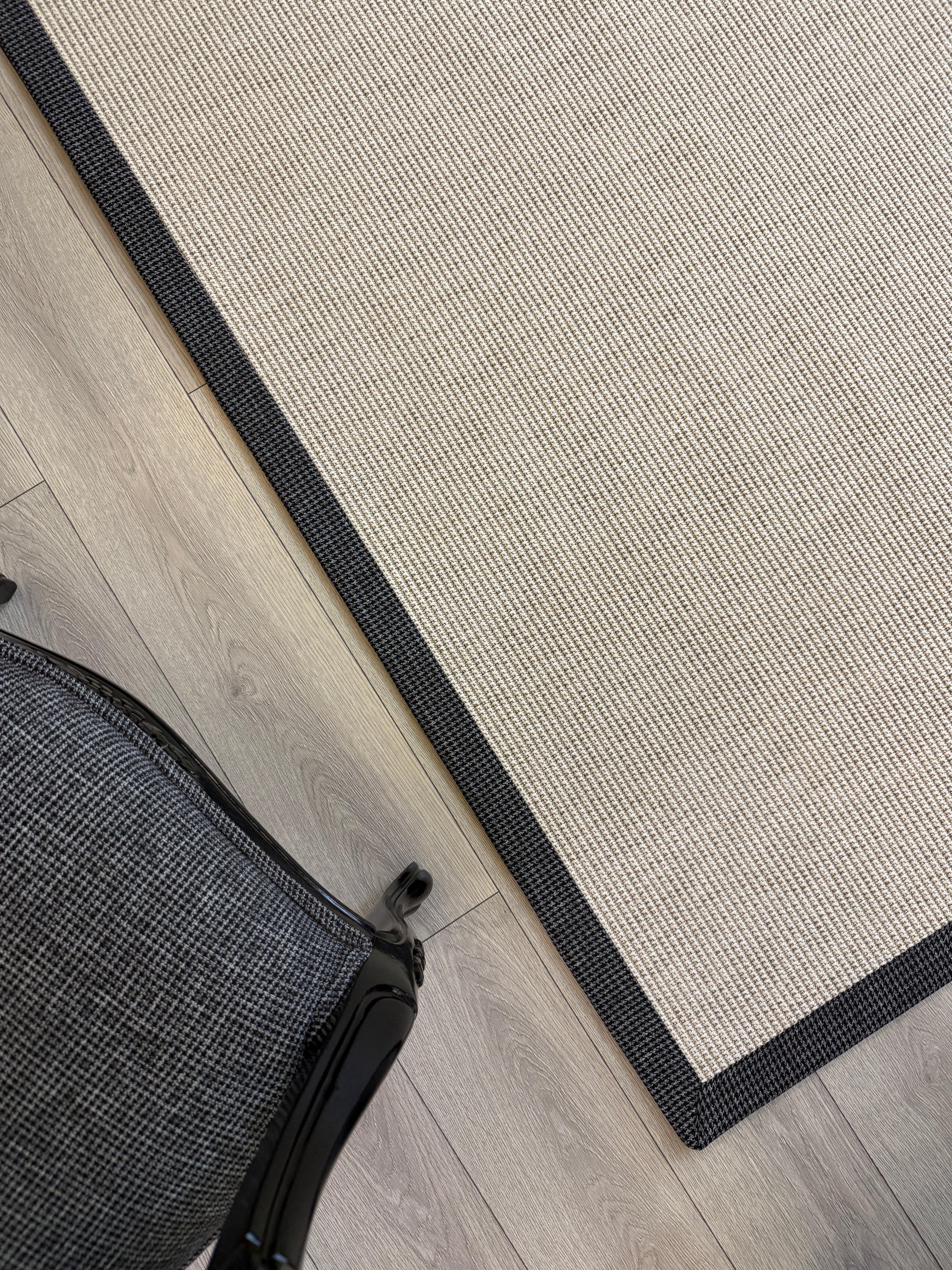 Himalaya Gri Antrasit Ekose Bordürlü 664 Krem Sisal Halı El Yapımı Dayanıklı Tasarım - HVHB27 - HALI VAGONU