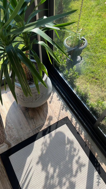 Siyah Kumaş Bordürlü Krem Sisal Halı - El Yapımı, Dayanıklı, Modern Tasarım - HVSB01