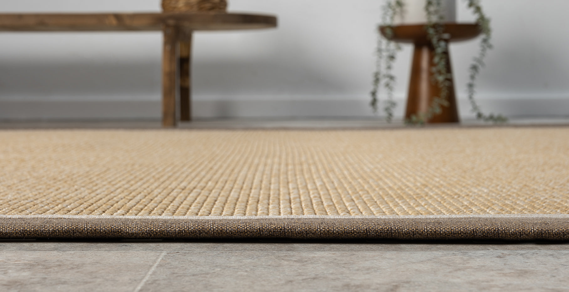 Sisal Halı olarak tercih edilen Halı Vagonu Himalaya 664 Bej, şık ve pratik bir halı alternatifi.