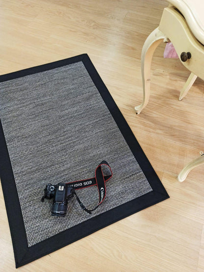 Siyah Kumaş Bordürlü Gri Sisal Halı - El Yapımı, Dayanıklı, Modern Tasarım - HVSB04