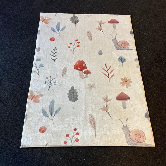 HV281 Mantar ve Salyangozlu Çocuk Halısı - Yumuşak, Kolay Temizlenebilir, 3 Kalite Seçeneği (Kopya) - HALI VAGONU