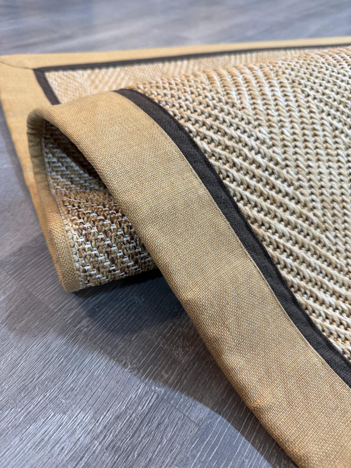 Himalaya 665 Bej Sarı Kahve Çift Renk Kumaş Bordürlü Sisal Halı - El Yapımı, Dayanıklı, Modern Tasarım - HVHB37