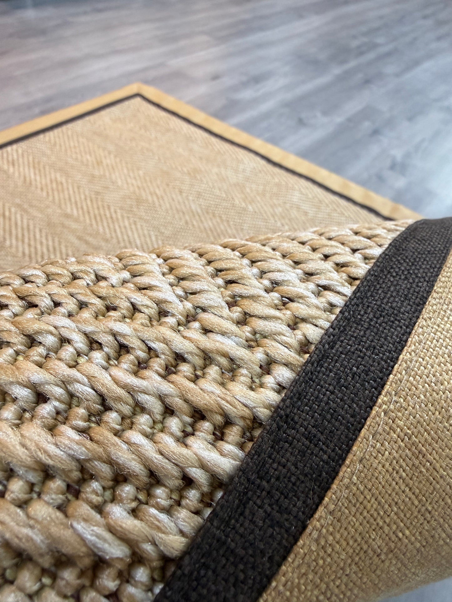 Himalaya 665 Bej Sarı Kahve Çift Renk Kumaş Bordürlü Sisal Halı - El Yapımı, Dayanıklı, Modern Tasarım - HVHB37