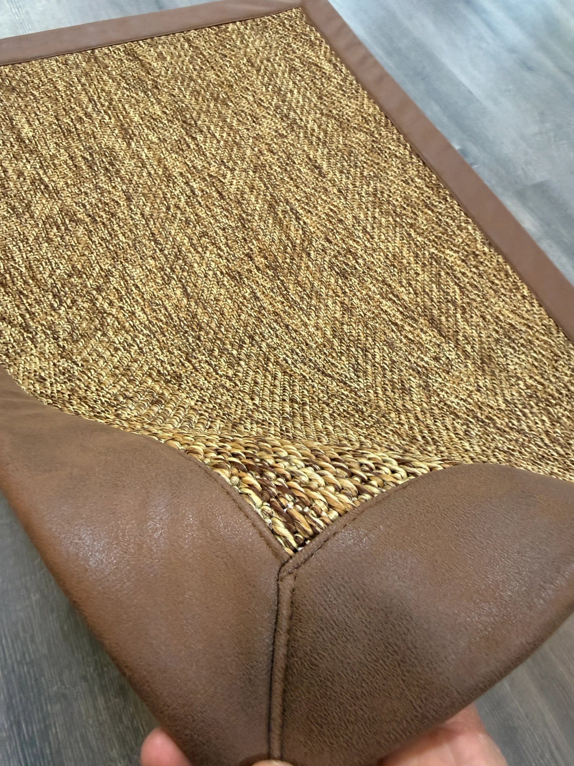 Himalaya Kahve Deri Bordürlü 665 Kahve Sisal Halı - El Yapımı, Dayanıklı, Modern Tasarım - HVHB34 - HALI VAGONU