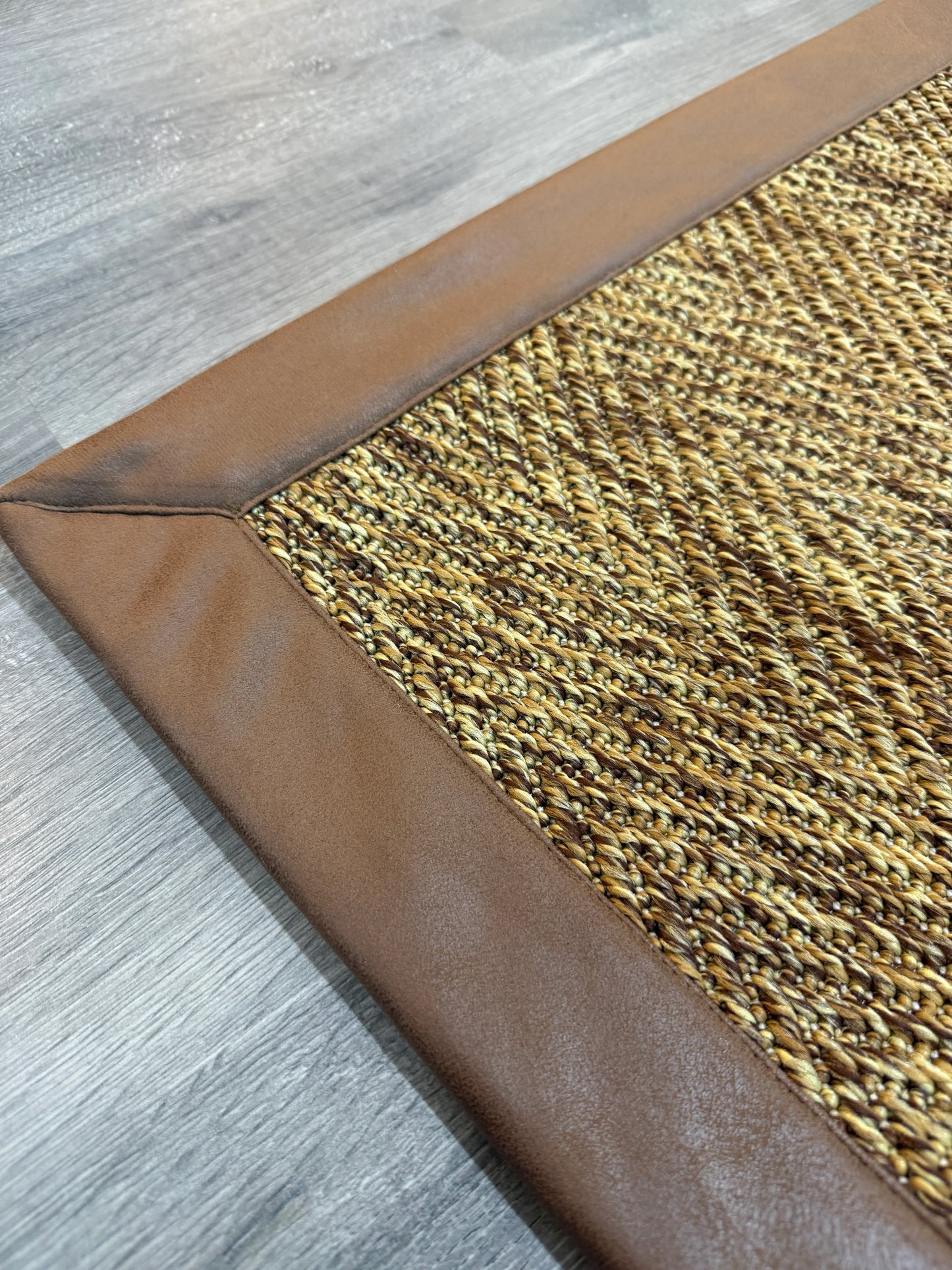 Himalaya Kahve Deri Bordürlü 665 Kahve Sisal Halı - El Yapımı, Dayanıklı, Modern Tasarım - HVHB34 - HALI VAGONU