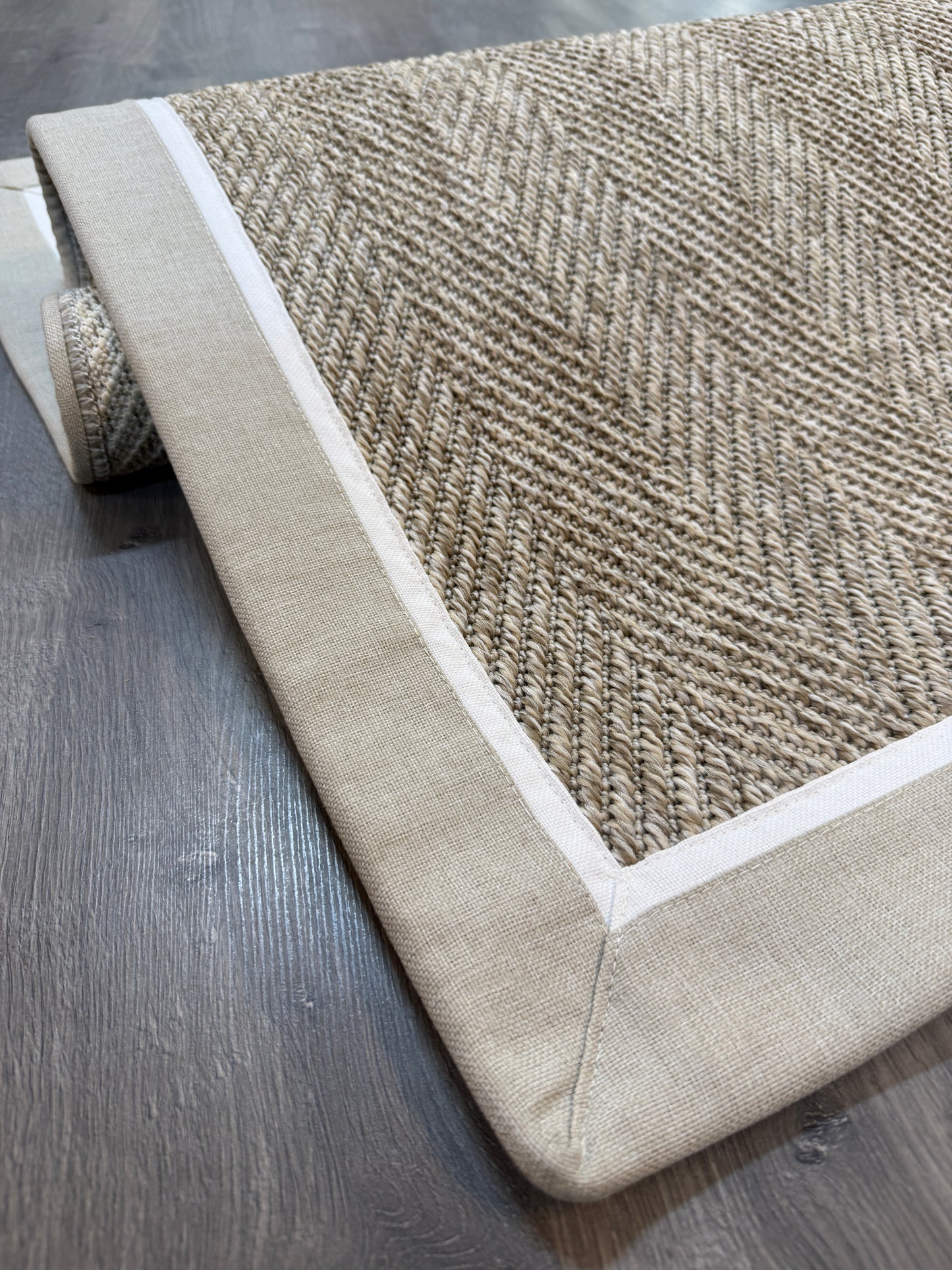 Himalaya 660 Çakıl Zemin - Bej Beyaz Çift Renk Kumaş Bordürlü Sisal Halı - HVHB36