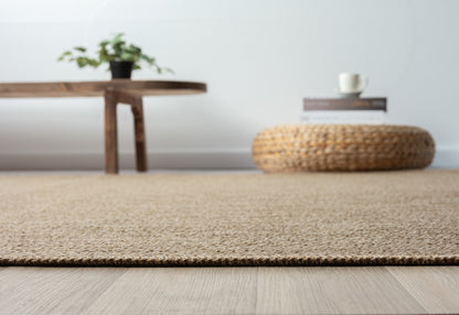Halı Vagonu Botswana 670 Kahve Sisal Halı'nın flatweave dokusu, hav yüksekliği olmayan bir yapıya sahiptir.