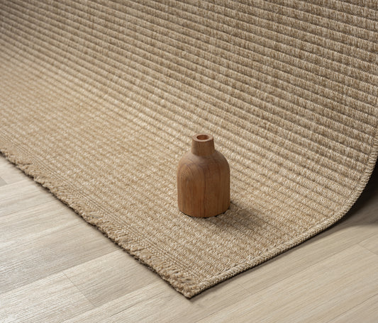 Halı Vagonu Botswana 672 Bej Sisal Halı, iç ve dış mekan kullanımı için ideal, hav vermeyen ve kolay temizlenebilir özelliklere sahip sisal halı.