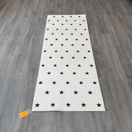 80x200 - 11mm Deri Tabanlı Siyah Yıldızlı Beyaz Çocuk Halısı