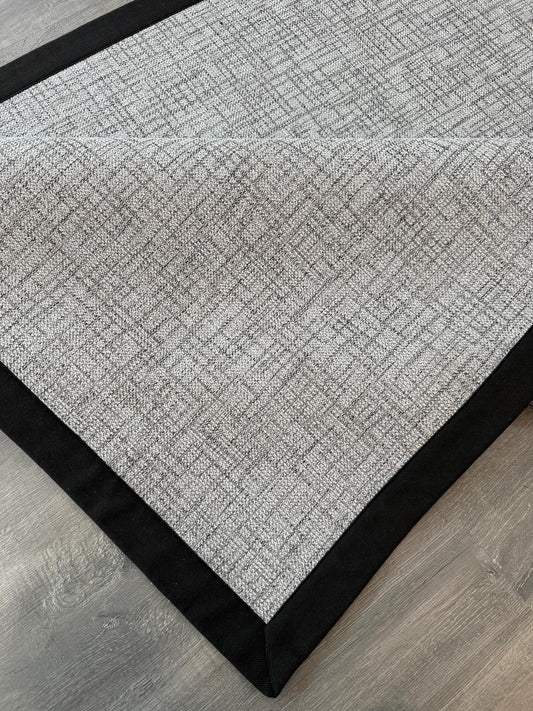 120x180 DEFOLU Kumaş Bordürlü Leke Tutmaz Kaymaz Taban Özel Tasarım Halı