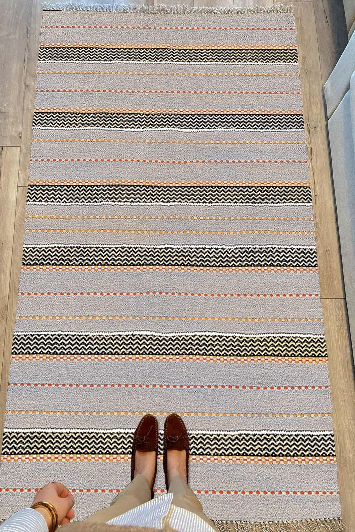 Cotton Serisi Gri Tonlarında Düz Çıtır Çizgili Multy Ponponlu Dekoratif Dokuma Taban Kilim - HALI VAGONU