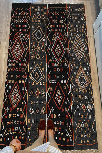 Cotton Serisi Siyah Gri Orta Çağ Motifli Otantik Eskitme Desenli Dekoratif Dokuma Taban Kilim - HALI VAGONU