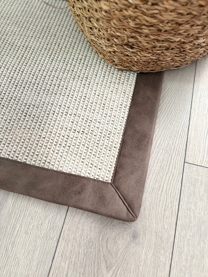 Himalaya 664 Krem - Kahve Deri Bordürlü Sisal Halı - El Yapımı, Dayanıklı, Modern Tasarım - HVHB48 C507 - HALI VAGONU