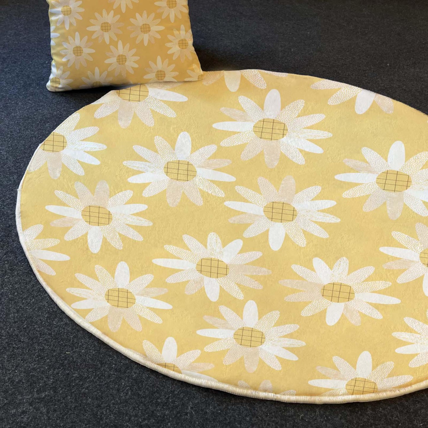 HV292 Papatyalar Çocuk Halısı - Yumuşak, Kolay Temizlenebilir, 3 Kalite Seçeneği - HALI VAGONU