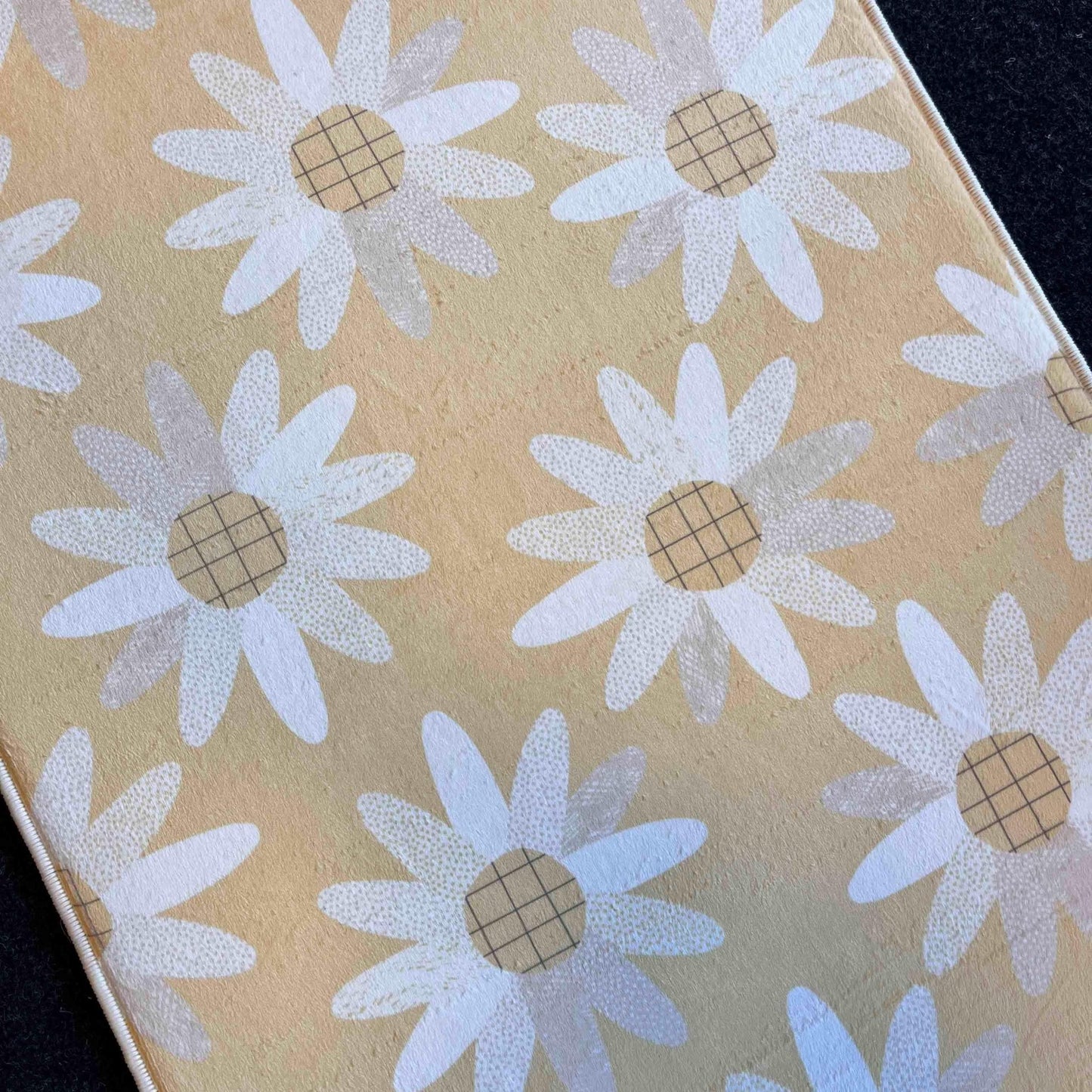 HV292 Papatyalar Çocuk Halısı - Yumuşak, Kolay Temizlenebilir, 3 Kalite Seçeneği - HALI VAGONU