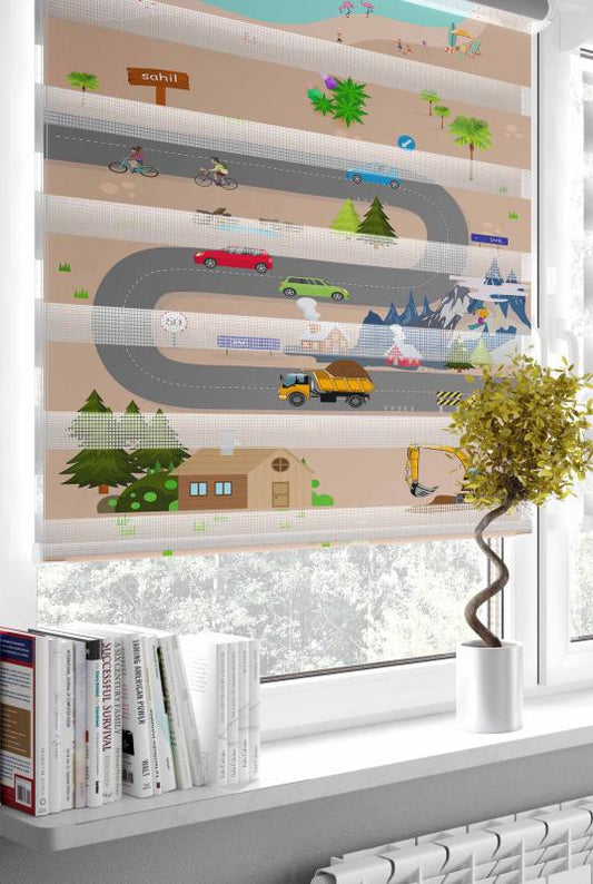 HV303 Bej Trafikli Zebra Perde, modern tasarımı ve işlevsel yapısıyla ev dekorasyonunda şık bir dokunuş sunar.