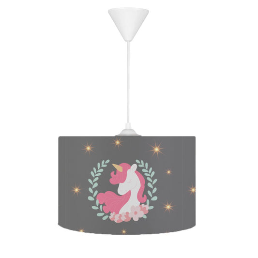 HV308 Unicorn Çocuk Odası Sarkıt Avize, yumuşak dokulu tay tüyü kumaş kaplama, kolay temizlenebilir, 30cm çap ve 20cm yükseklik ölçüleriyle çocuk odalarına şık bir dokunuş katıyor.