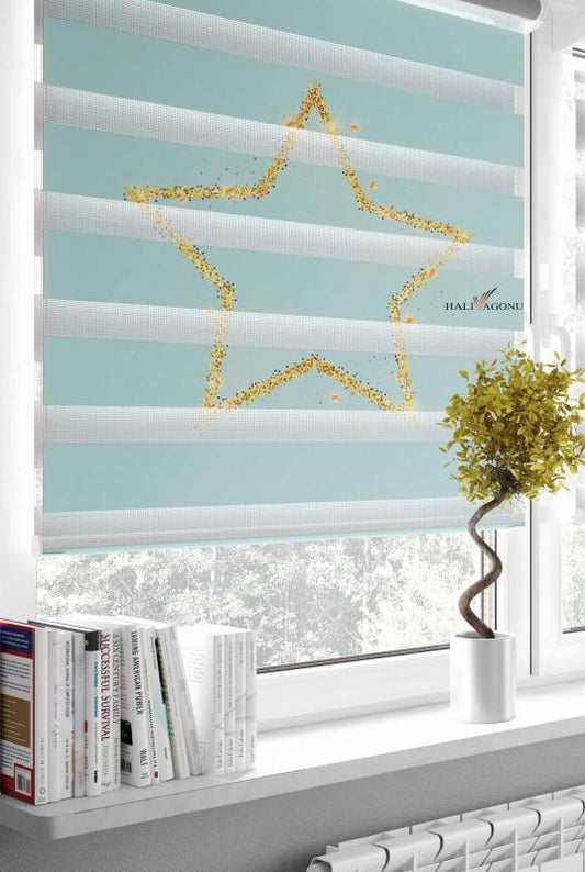 HV309YA Yıldızlı Su Yeşili Zebra Perde, modern ev dekorasyonu için şık bir seçenek. Gece gündüz kullanılabilir özellikte.